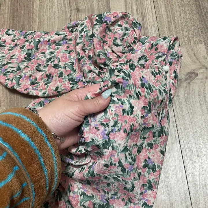 [BUNJANG] Floral Shirred Blouse / 플라워 셔링 블라우스