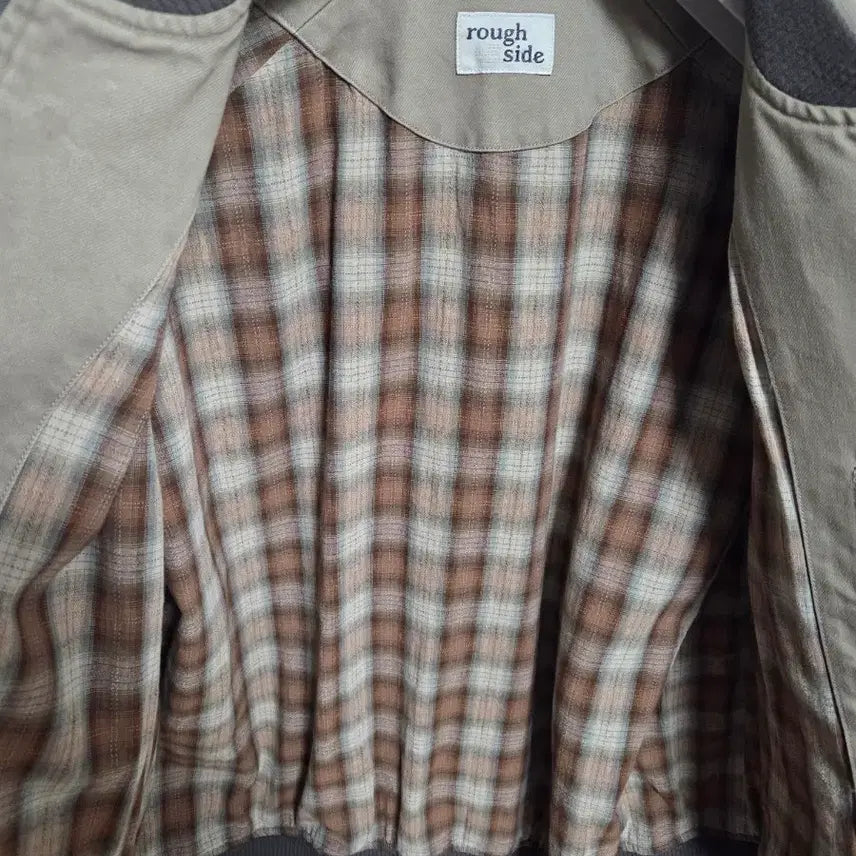 [BUNJANG] Rough Side Horizon Bomber Jacket Khaki Beige / 러프사이드 호라이즌 봄버 카키베이지 2