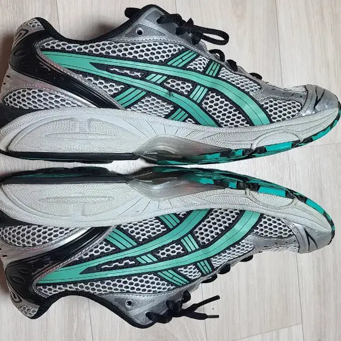 [BUNJANG] Asics Gel-Kayano 14 Sneakers / 젤카야노14 275 가격다운