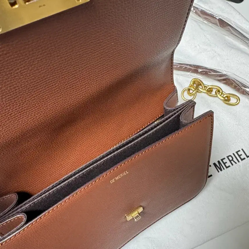 [BUNJANG] DeMeriel Crossbody Bag / 드메리엘 가방