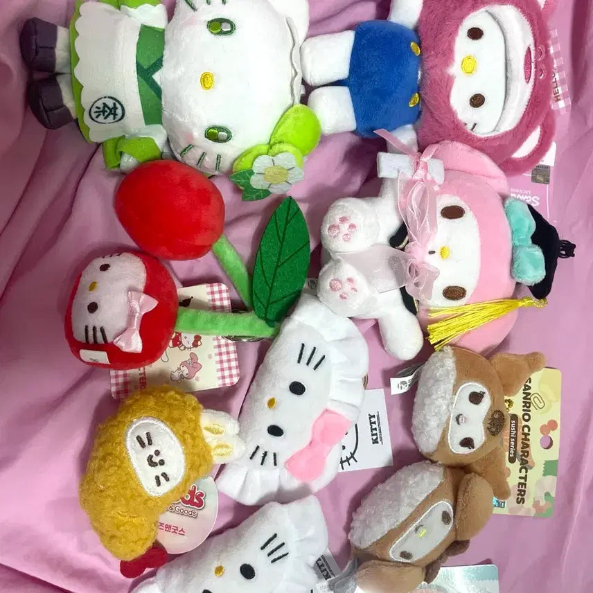 [BUNJANG] Kitty Character Keyring Bundle Set / 키티 인형키링 일괄 :) set