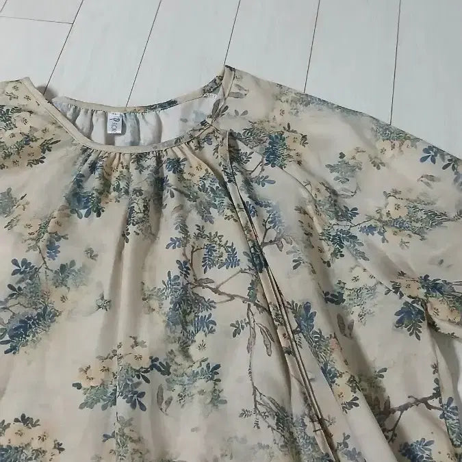 [BUNJANG] Floral Pattern Two-Piece Set / 플라워 패턴 블라우스 스커트 투피스