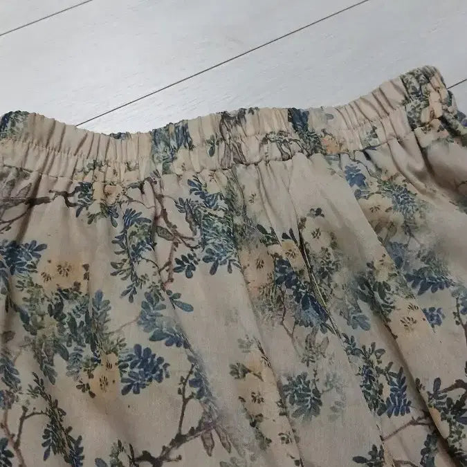 [BUNJANG] Floral Pattern Two-Piece Set / 플라워 패턴 블라우스 스커트 투피스