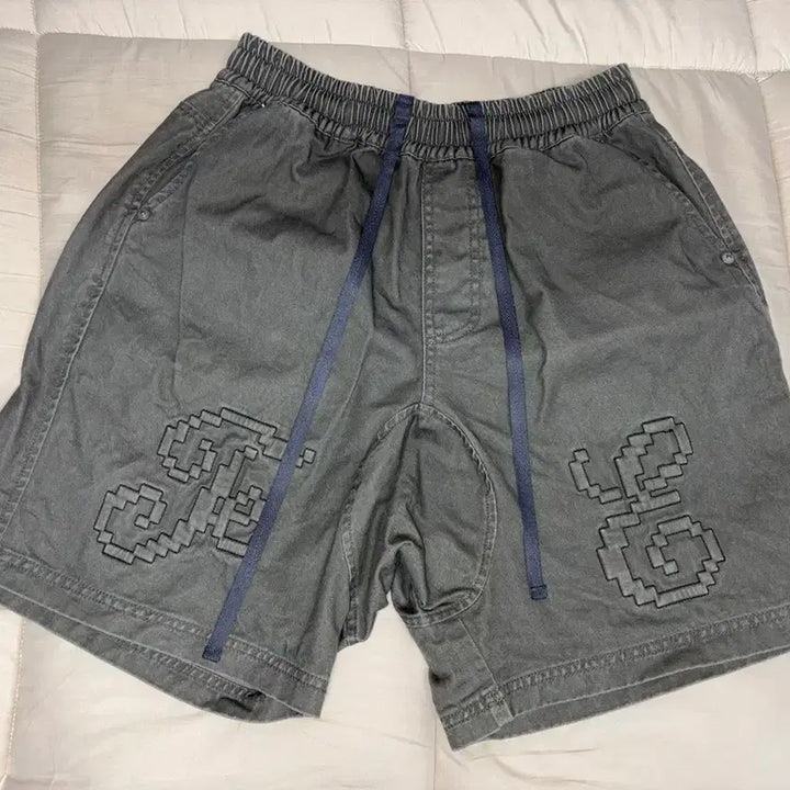 [BUNJANG] [fa.er.ie] Embroidery Twill Half Pants / [fa.er.ie] embroidery twill half pants