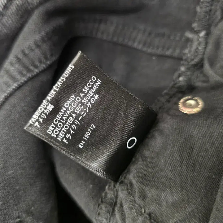 [SOLD OUT] [정품] AMIRI 아미리 페인트 스플래터 데님진.   싸이즈 30