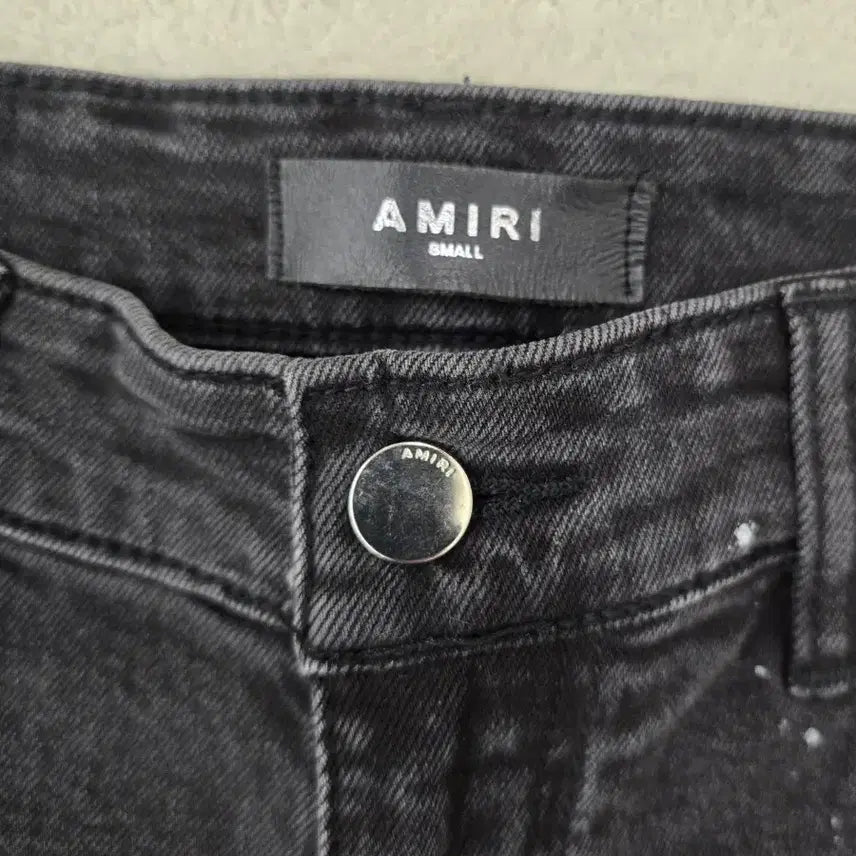[SOLD OUT] [정품] AMIRI 아미리 페인트 스플래터 데님진.   싸이즈 30