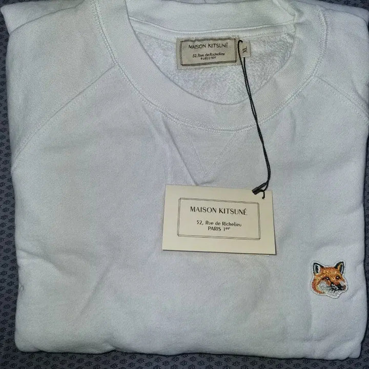 [BUNJANG] Maison Kitsune Fox Head Sweatshirt White / 메종키츠네 폭스헤드 맨투맨 화이트 XL