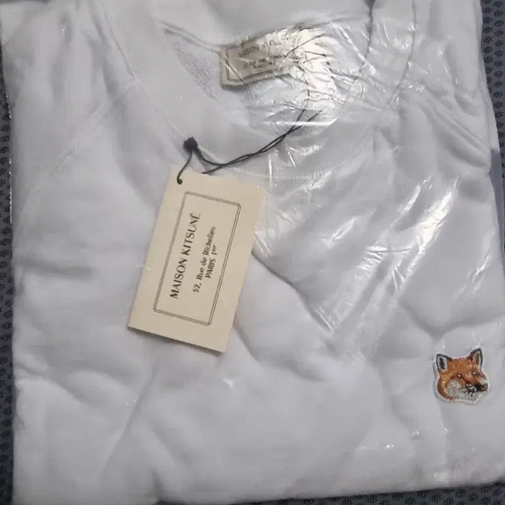 [BUNJANG] Maison Kitsune Fox Head Sweatshirt White / 메종키츠네 폭스헤드 맨투맨 화이트 XL