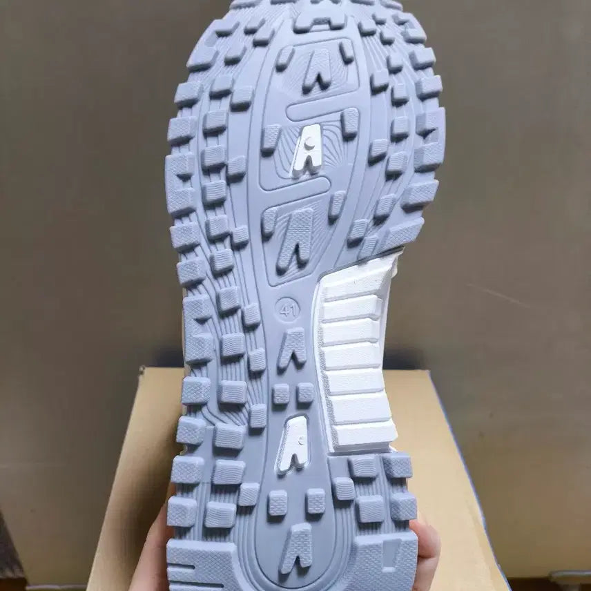 [SOLD OUT] (새상품)남성 260사이즈 운동화 발볼 넓음 프로월드컵