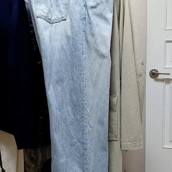 [BUNJANG] In The Raw 5PK Wide Tapered Denim Bleach Jeans / 인더로우 5PK 와이드 테이퍼드 데님 블리치