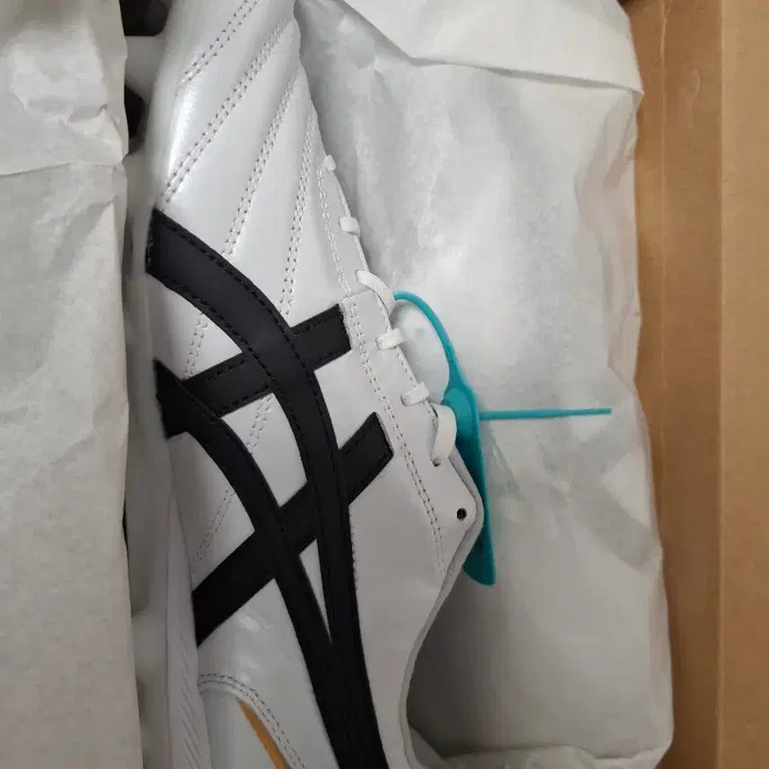 [SOLD OUT] [새제품] 아식스 C3 AG 화이트 265