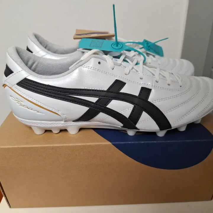 [SOLD OUT] [새제품] 아식스 C3 AG 화이트 265