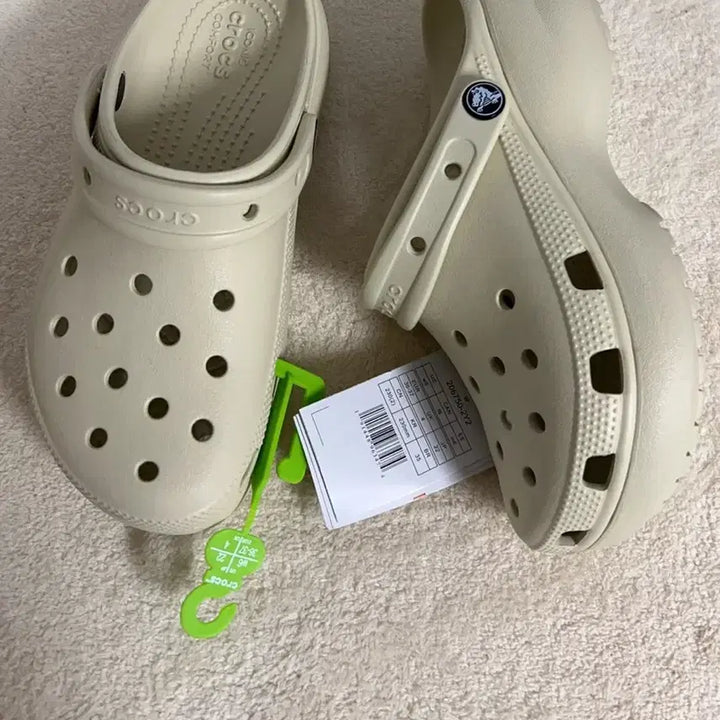 [BUNJANG] Crocs Platform Clogs Beige 240 Size / M5/W7크록스 플랫폼클로그 베이지240사이즈