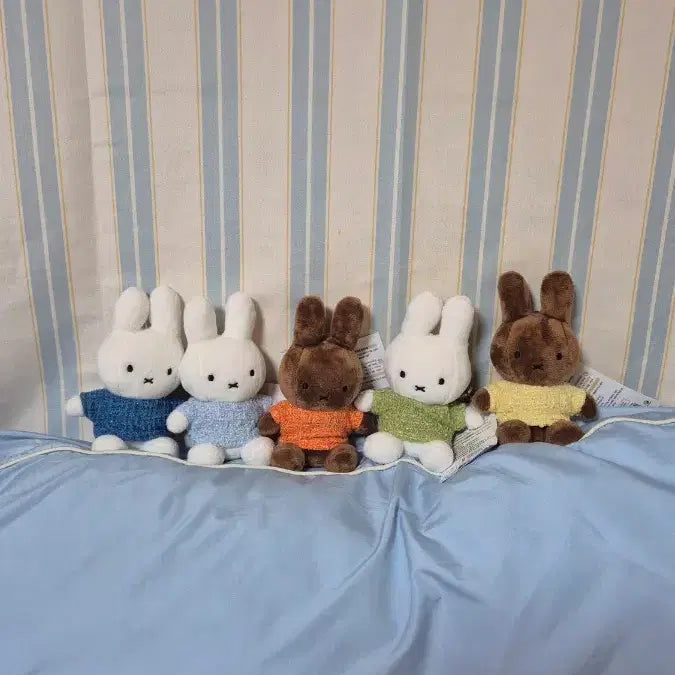 [BUNJANG] Miffy Melanie Tweed Keyring / 트위드입은 멜라니 미피 키링 새상품