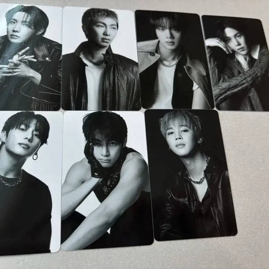 [BUNJANG] BTS Black and White Photocard 7-Piece Set / 방탄소년단 흑백 포토카드 7장 세트