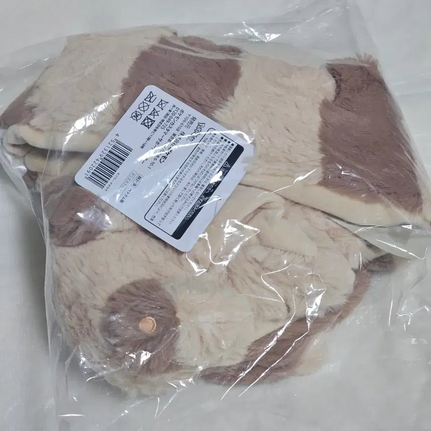 [BUNJANG] Pokemon Center Swinub (Dakori) Muffled Scarf - Sealed / (미개봉) 포켓몬센터 다꼬리 머플러