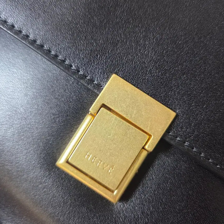 [BUNJANG] HERVE VERTE Leather Bag / HERVE 에르베 숄더백  VERTE BAG