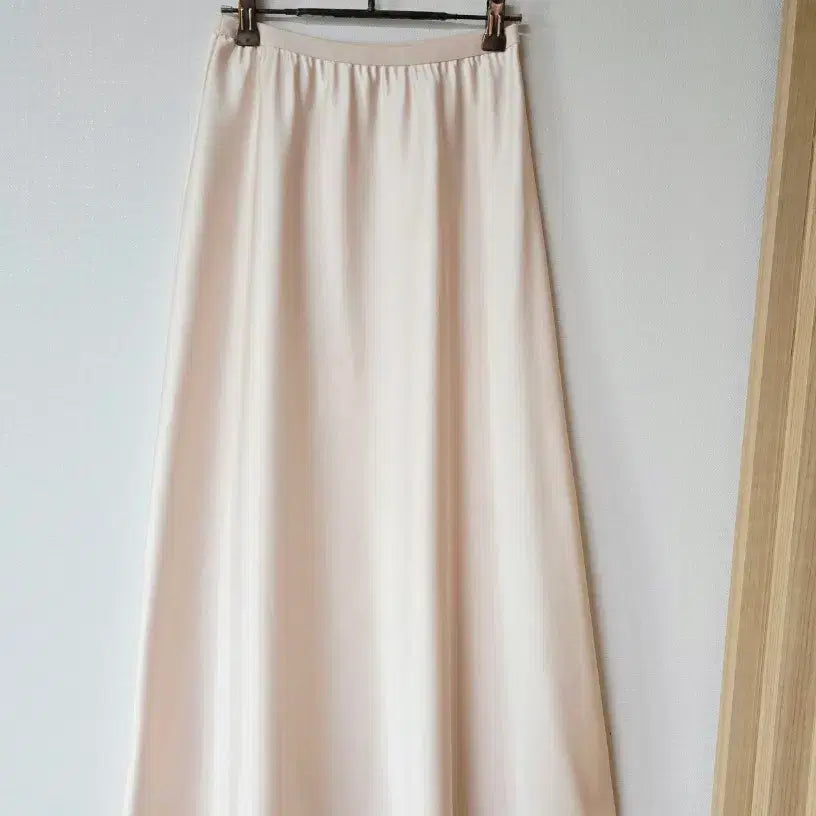 [BUNJANG] ORR Satin Skirt XS / 오르 ORR 새틴 스커트 XS