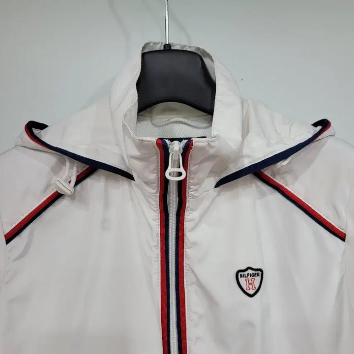 [SOLD OUT] 타미힐피거 화이트 바람막이 후드 자켓