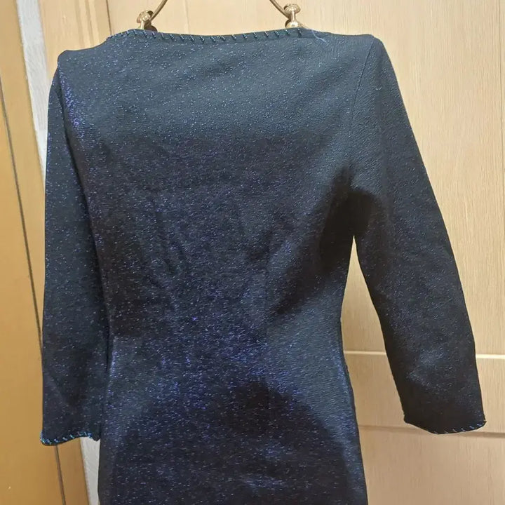 [BUNJANG] ESCADA Beaded Embroidered Wool Blend Knit Top - Size 34 / 에스카다(ESCADA) 비즈 자수 포인트 니트 톱 - 34사이즈