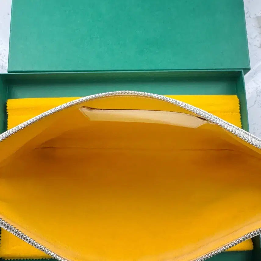 [BUNJANG] Goyard Clutch Bag White / 고야드 클러치백 화이트