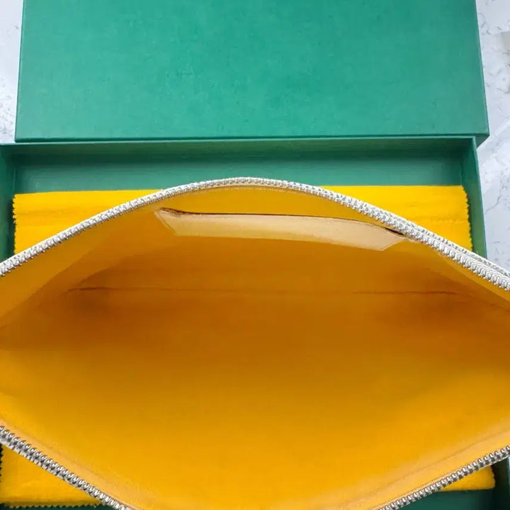 [BUNJANG] Goyard Clutch Bag White / 고야드 클러치백 화이트