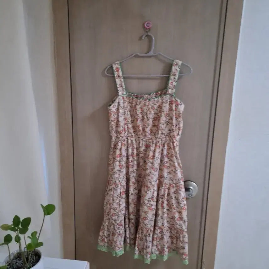 [BUNJANG] Sleeveless Floral Midi Dress / 잔꽃무늬 민소매 원피스 55~66 무료배송 가격내림