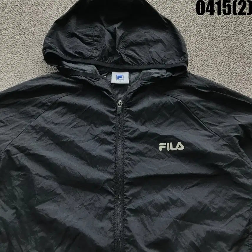 [BUNJANG] FILA Black Hooded Windbreaker Jacket / 휠라 FILA 블랙 후드 바람막이 100