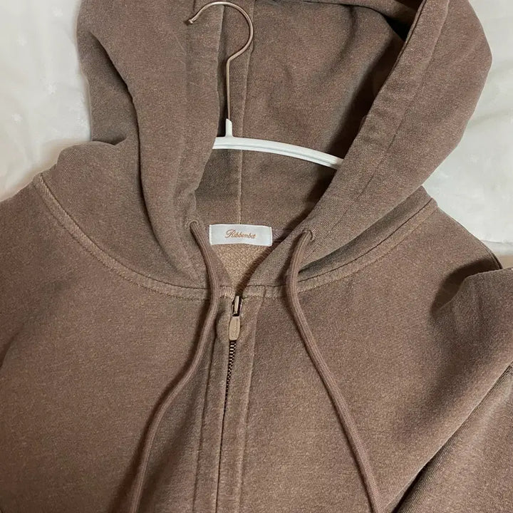 [BUNJANG] Ribbonbit Riel Hooded Zip-Up / 리본빛 리엘 후드집업 ribbonbit riel