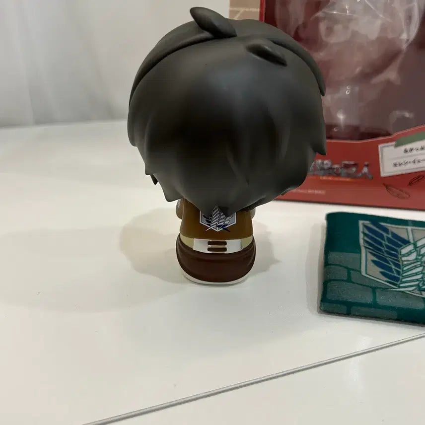 [SOLD OUT] 진격의 거인 진격거 에렌 메가하우스 룩업 피규어 방석 특전