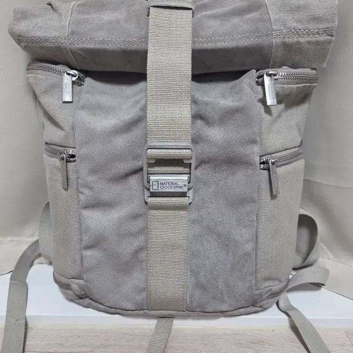 [BUNJANG] National Geographic NG P5080 Suede Canvas Backpack / 내셔널지오그래픽 백팩 (NG P5080)