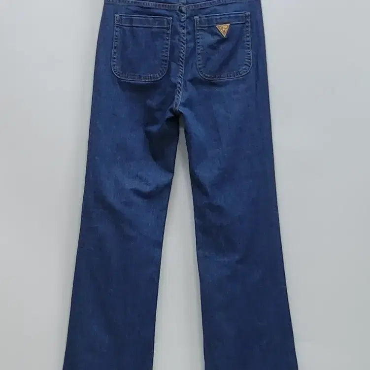 [BUNJANG] GUESS 21SS Bootcut Denim Jeans / GUESS 21SS 부츠컷 데님 청바지 / 여 58 (24) DBL 스판