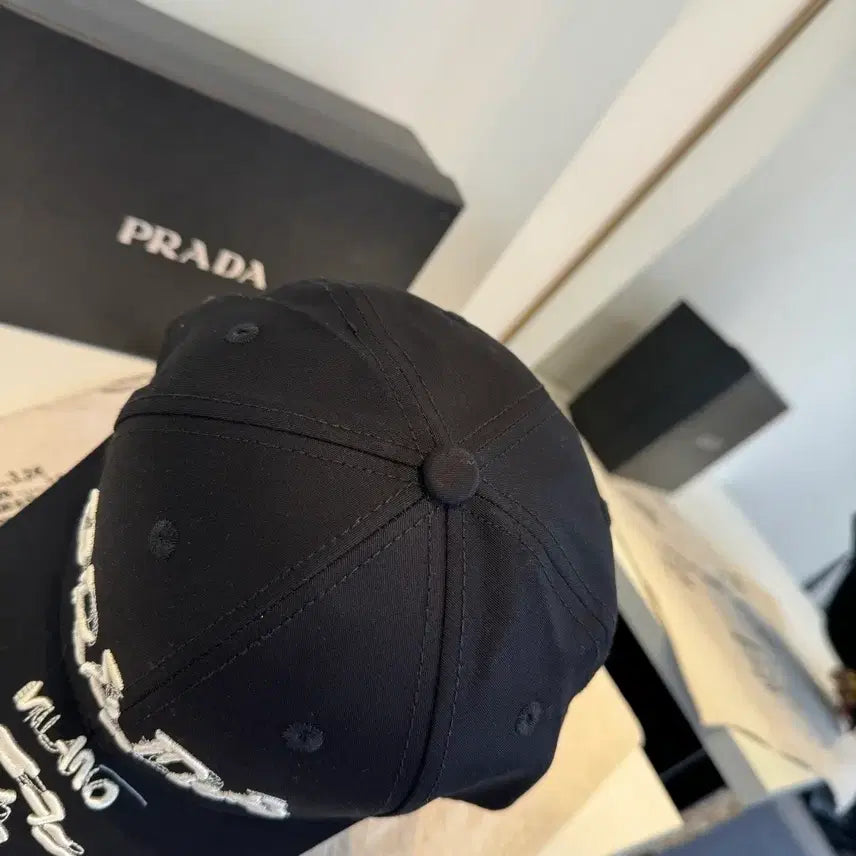 [BUNJANG] Prada Classic Hat / 프라다모자 클래식한