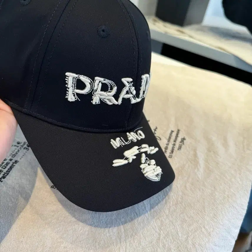 [BUNJANG] Prada Classic Hat / 프라다모자 클래식한