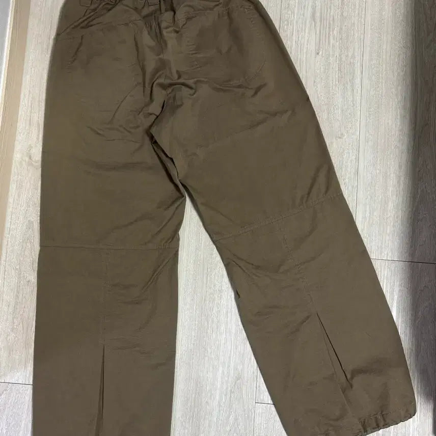 [BUNJANG] 999 Humanity Adventure Pants Solarro Khaki / [2]999휴머니티 어드벤처 팬츠 솔라로 카키