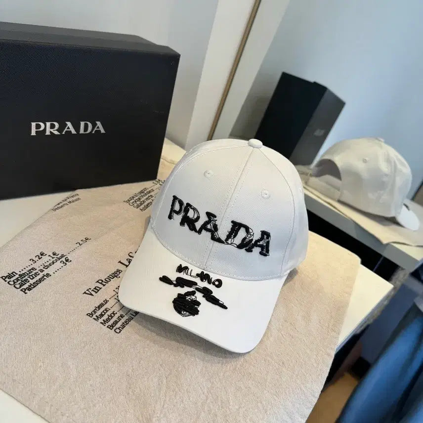 [BUNJANG] Prada Classic Ball Cap / 프라다모자 클래식한