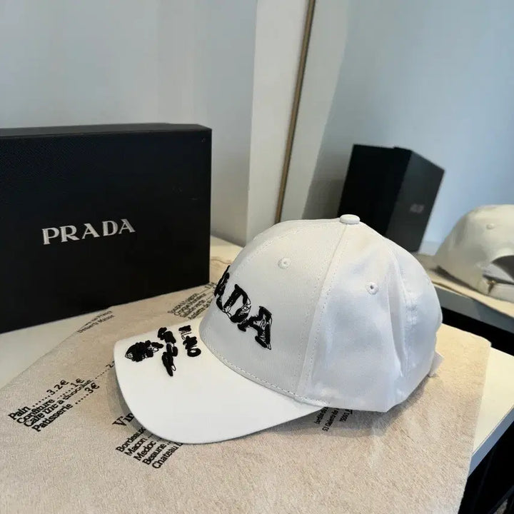 [BUNJANG] Prada Classic Ball Cap / 프라다모자 클래식한