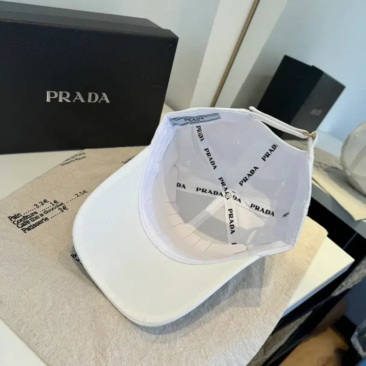 [BUNJANG] Prada Classic Ball Cap / 프라다모자 클래식한