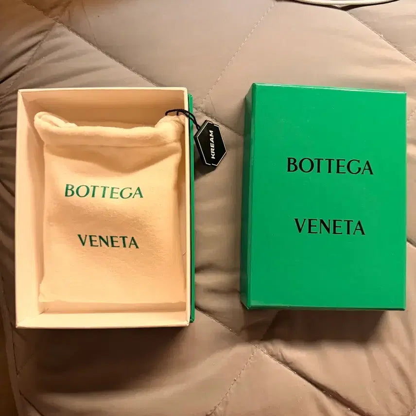 [BUNJANG] Bottega Veneta Parrot Bi-fold Wallet / 보테가베네타 패러킷 반지갑