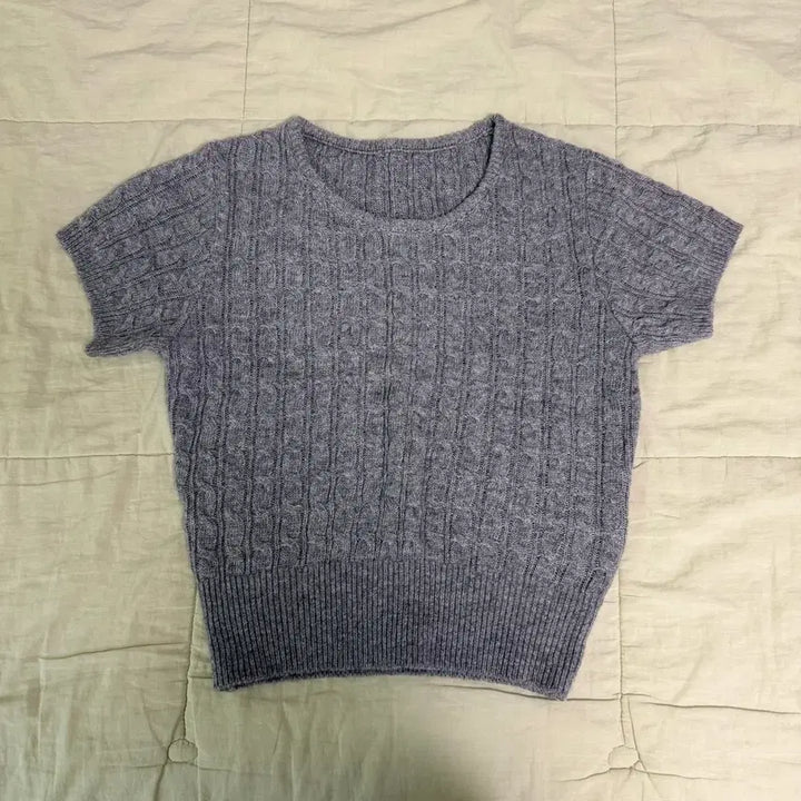 [BUNJANG] Aniewear Twisted Short Sleeve Knit / 애니원모어 꽈배기 반팔 니트