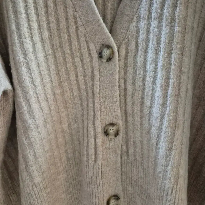 [BUNJANG] ZARA Ribbed V-Neck Cardigan / 자라(ZARA) 골지 브이넥 가디건
