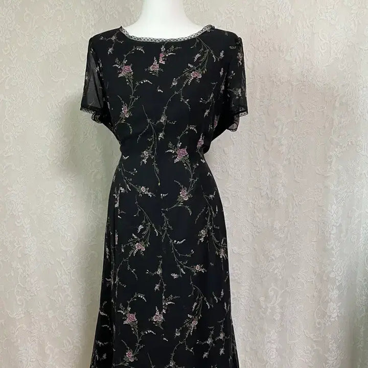 [BUNJANG] Black Floral Lace Long Dress / 블랙 플라워 레이스 롱 원피스