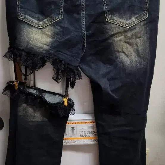 [BUNJANG] Lace Spandex Jeans / 레이스 스판 청바지