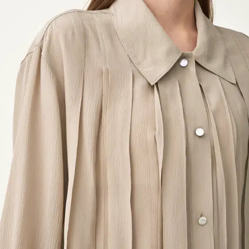 [BUNJANG] The Cashmere Silk Pleated Unbalanced Hem Shirt / 더캐시미어 실크 플리츠 언밸런스 헴 셔츠
