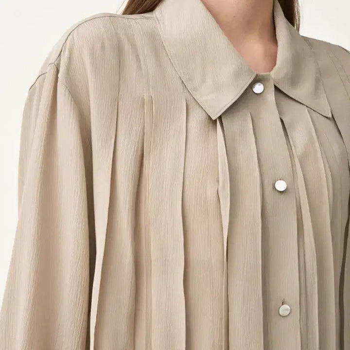 [BUNJANG] The Cashmere Silk Pleated Unbalanced Hem Shirt / 더캐시미어 실크 플리츠 언밸런스 헴 셔츠