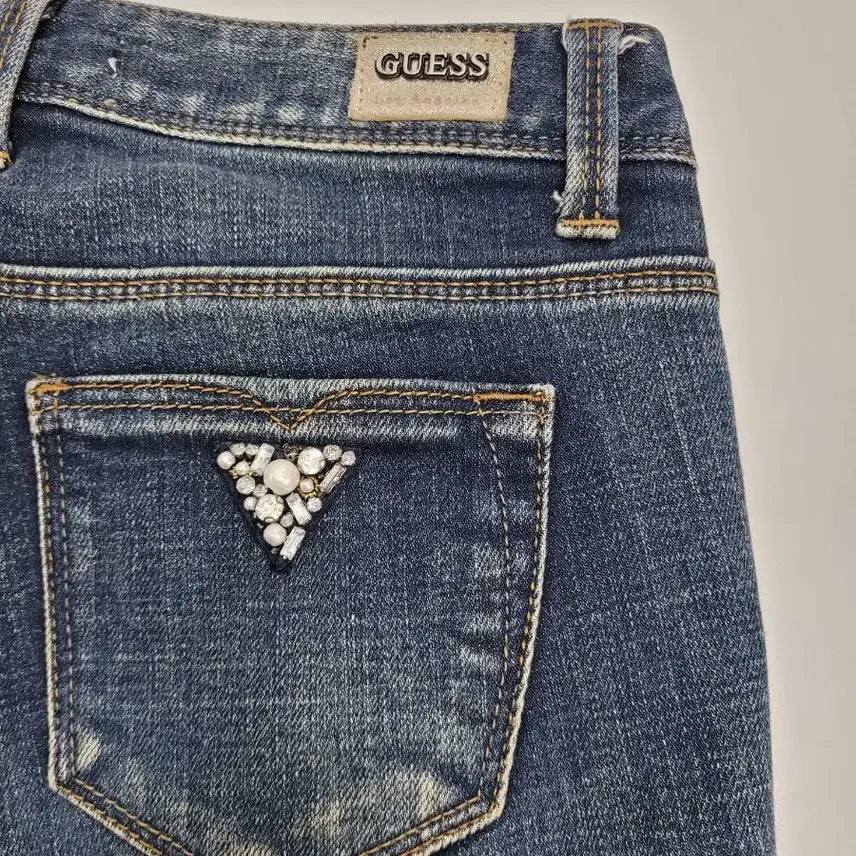 [BUNJANG] GUESS Stardust Indigo Slim Bootcut Denim Jeans / GUESS 스타더스트 인디고 슬림 부츠컷 데님 청바지 / 여 64 (26