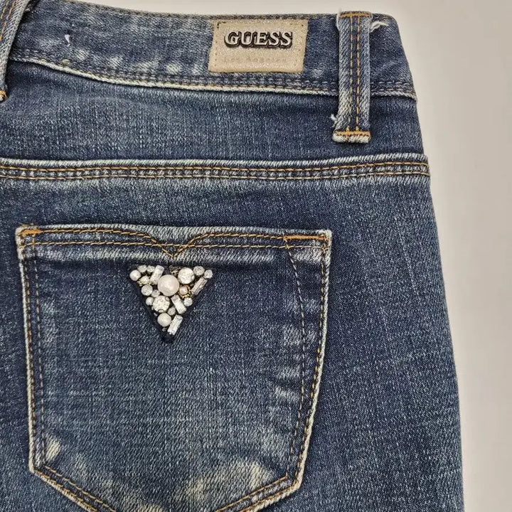 [BUNJANG] GUESS Stardust Indigo Slim Bootcut Denim Jeans / GUESS 스타더스트 인디고 슬림 부츠컷 데님 청바지 / 여 64 (26