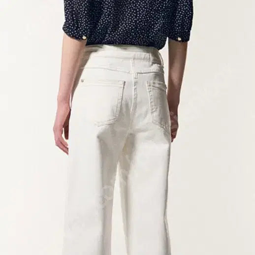 [SOLD OUT] (66사이즈)새상품/한섬 마인 2024년 도트 러플 블라우스