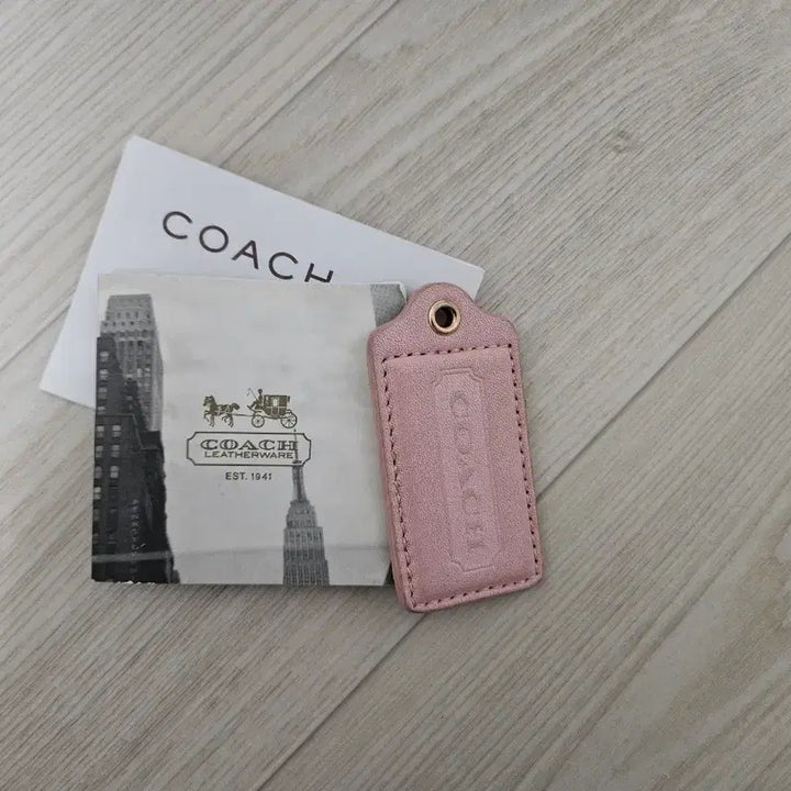 [BUNJANG] Old Coach Strawberry Milk Shoulder Bag / 올드코치 딸기우유 !  숄더백