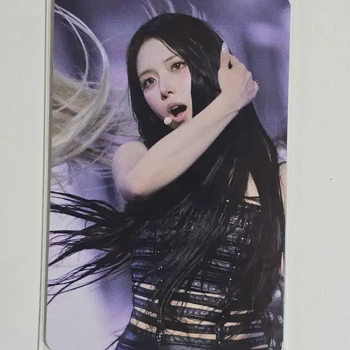 [BUNJANG] NMIXX Jiwoo Photocard (Photobook) / 엔믹스 포토북 뮤플 지우 포카